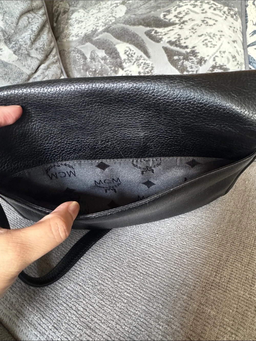 MCM authentic pebbled